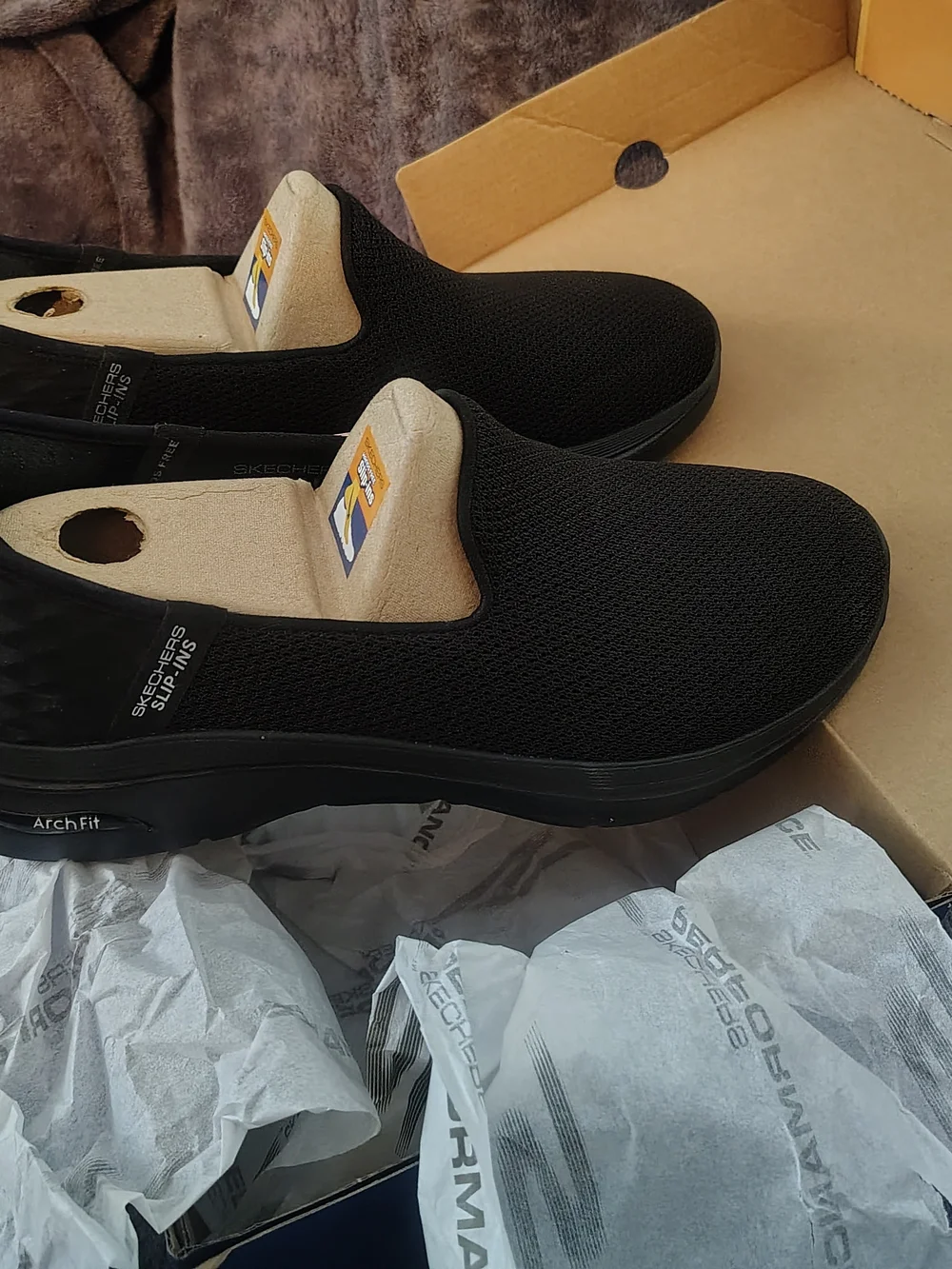 Skechers Women's Go Walk Arch Fit 2.0 Delara Hands Free Slip-ins, Size 9W